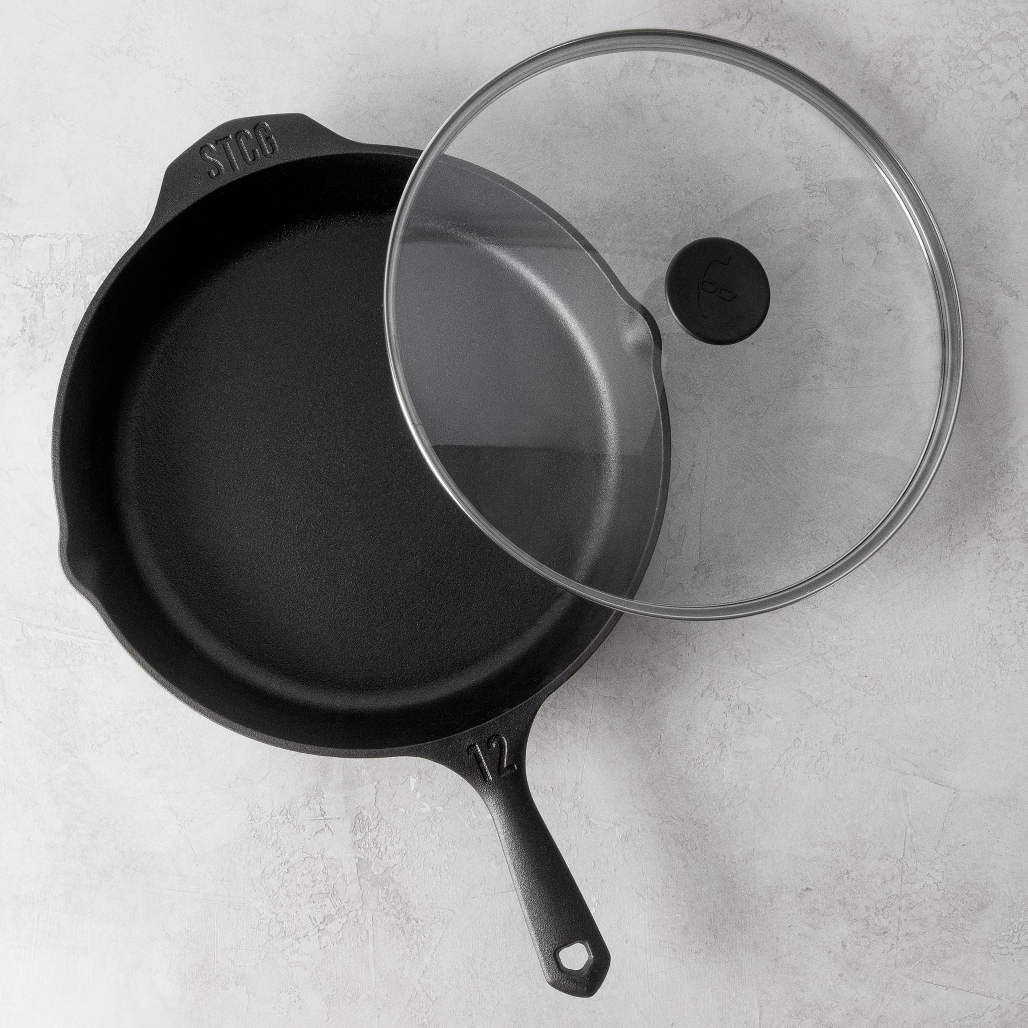 This Cast Iron Skillet Set Comes With a Lid, and It's Over 20% Off Right Now